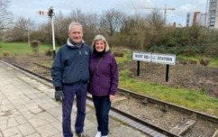 Photo of Iain Hewson and his wife